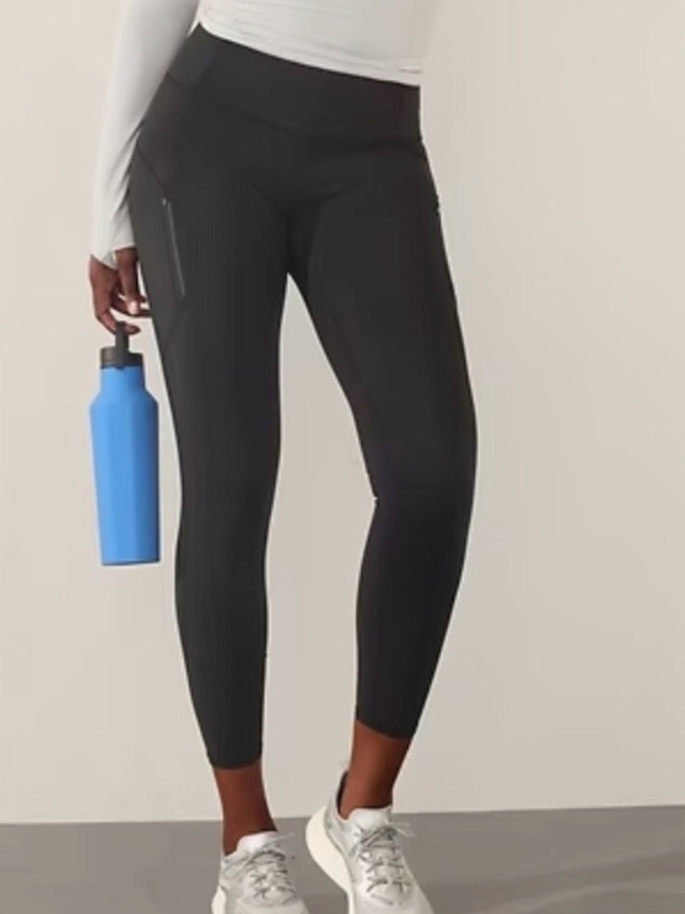 Athleta Ranier Tight Black zippers reflective trim Small